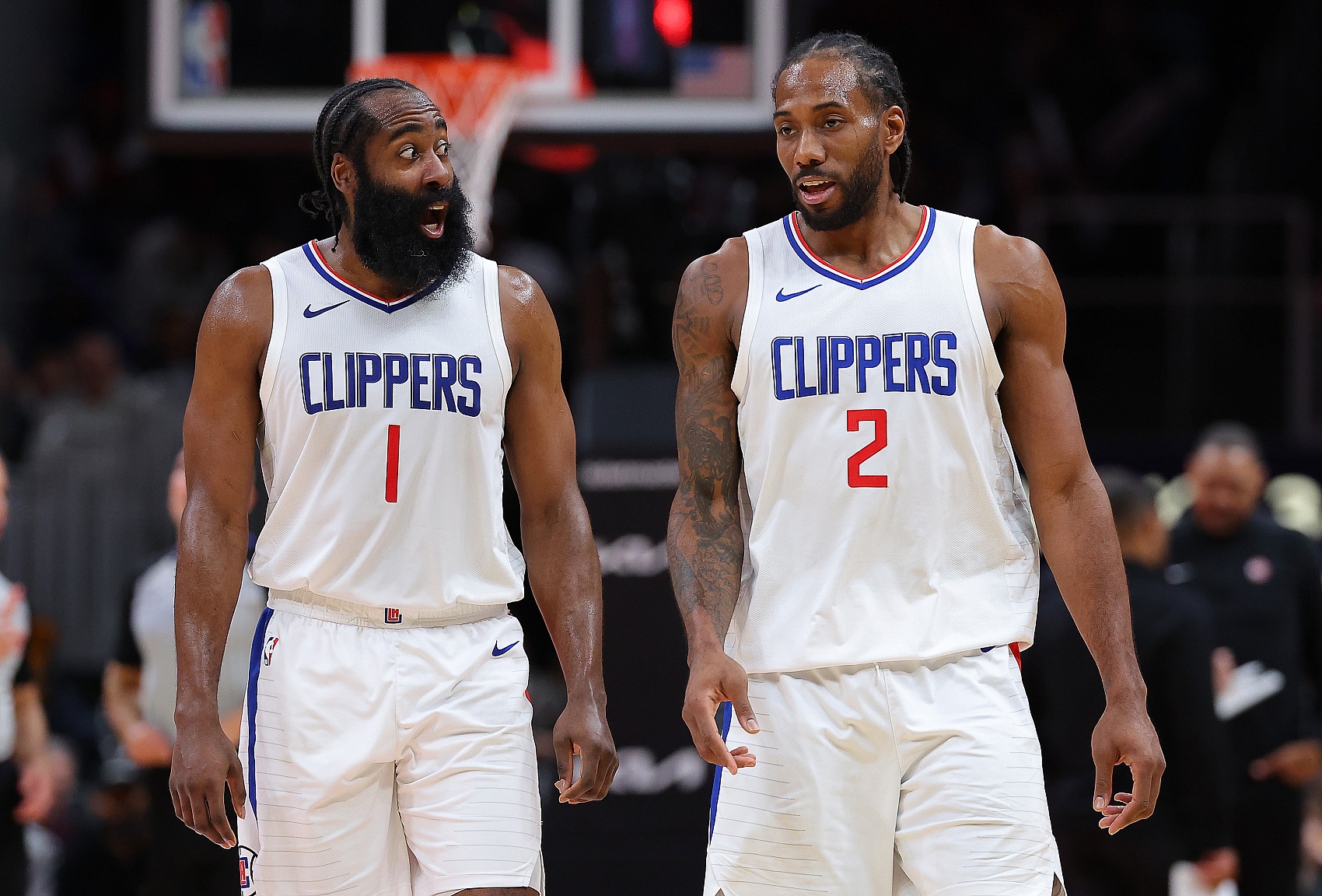  哈登出战成疑！ESPN预测明日快船有51.7%获胜概率 尼克斯48.3%