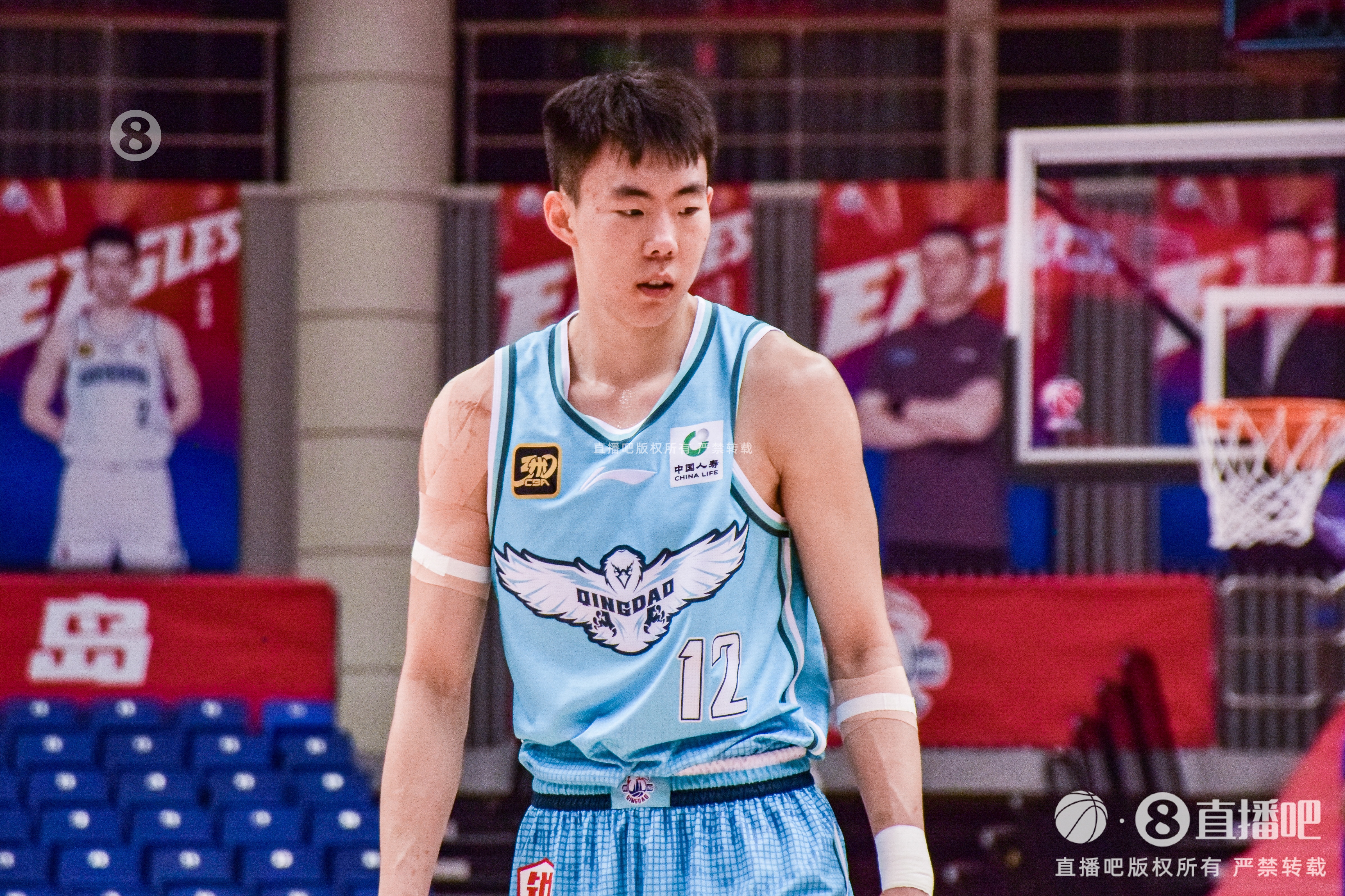  手热！段昂君打成3+1 半场5中3贡献12分&三分4中2